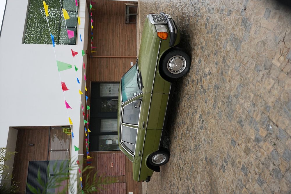 Mercedes 240d W123