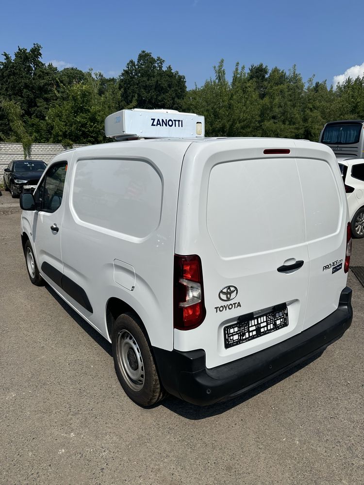 Toyota Proace Chłodnia Salon Polska Przebieg 30tyś Jak Nowa