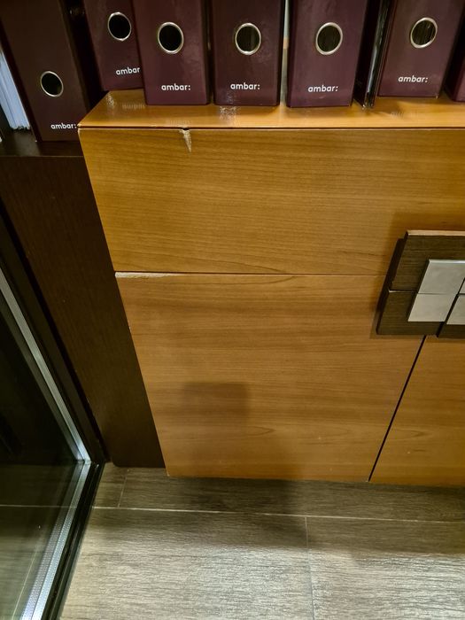 Aparador em cerejeira e wanger