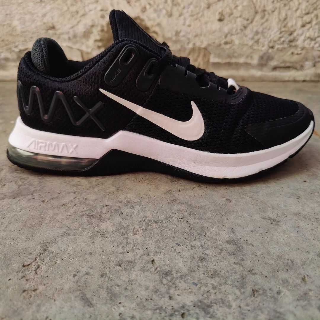 Nike air Max Alpha Trainer 4 в ідеальному стані