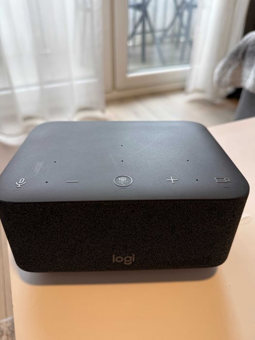 Logitech Logi dock system