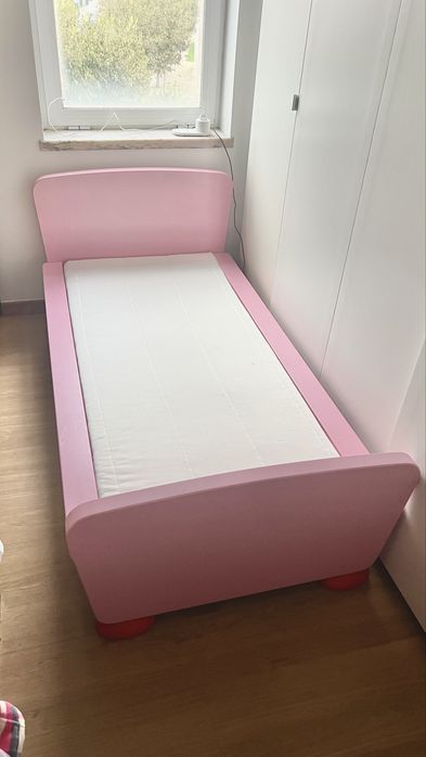 Cama de criança + Colchão + Dossel Rosa - IKEA MAMMUT