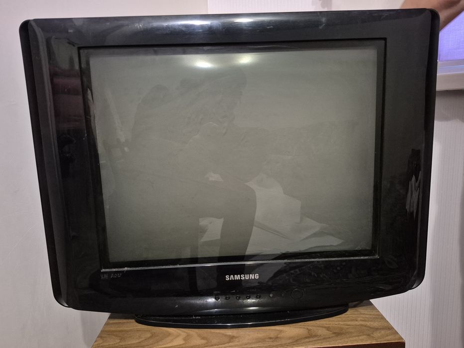 Продам телевізор Samsung CS-21Z58Z3Q 21” 54см