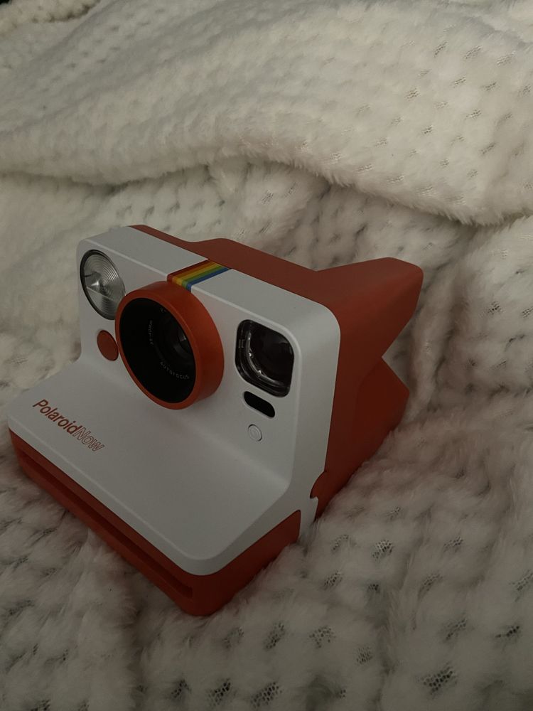 polaroid now instant cam