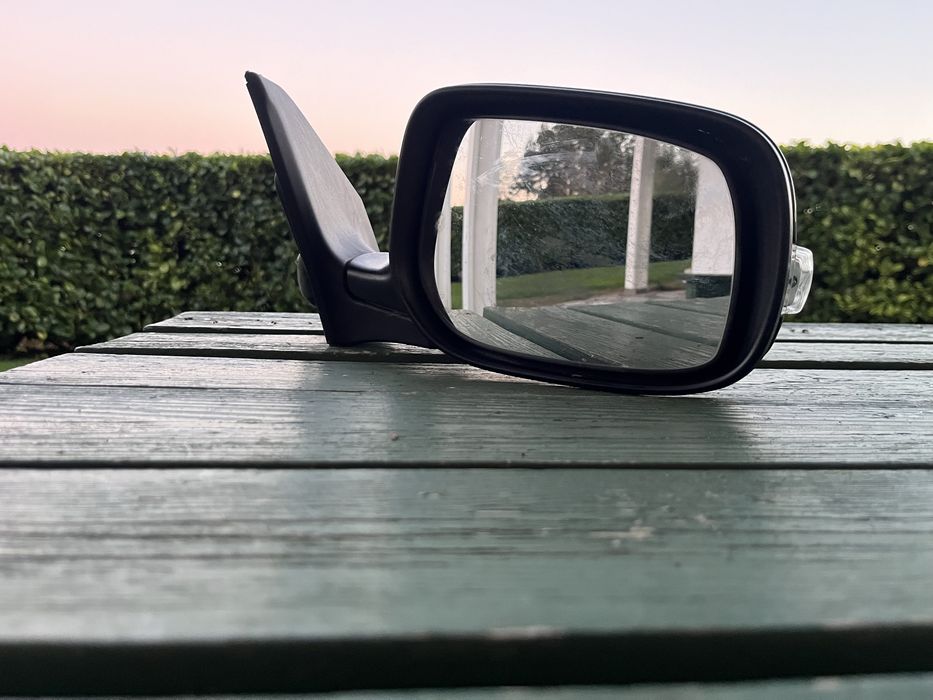 Зеркало правое  дл Toyota avensis T25 рест.