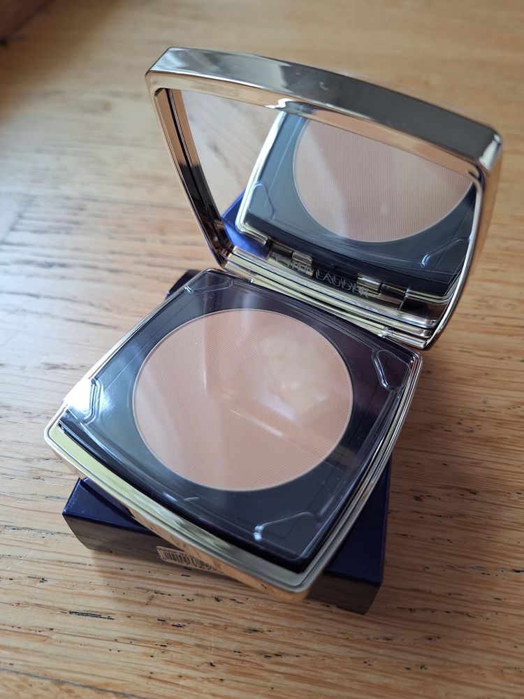 Puder do twarzy double Wear Fawn 3W1.5 estee lauder