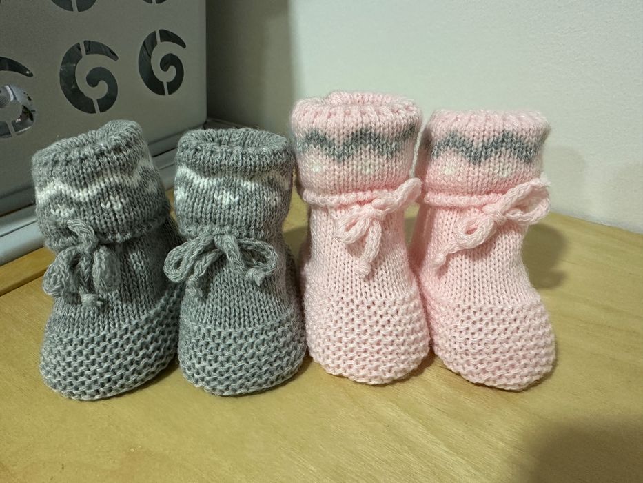 Botinhas Rosa + Cinza Bebé Novas