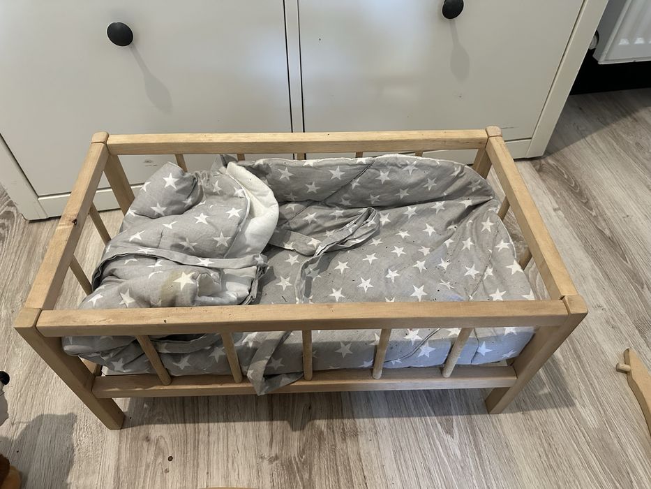 Łóżeczko kołyska zabawka dla dzieci dla lalek