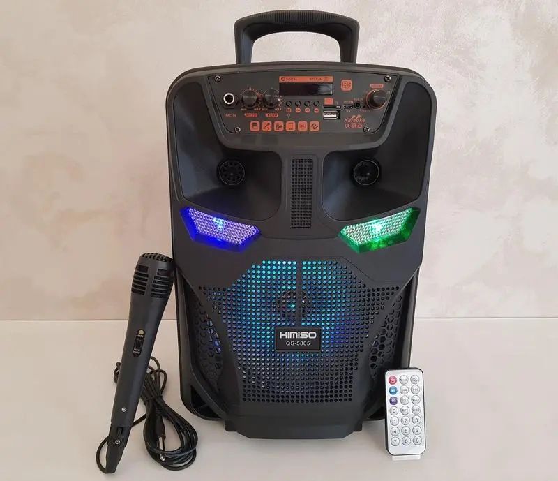 Колонка - валіза. Легка і функціональна