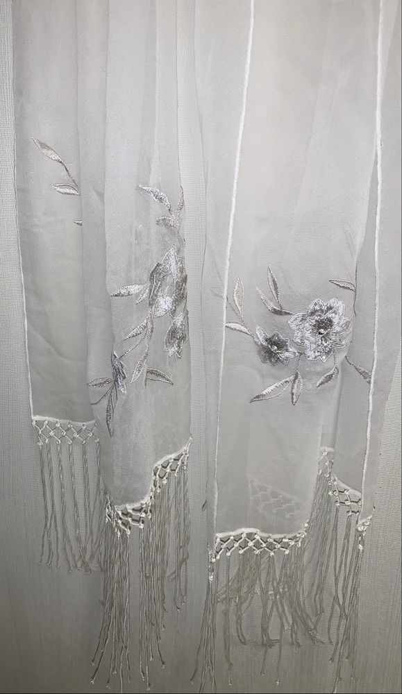 Шовковий шарф шовк з вишивкою 100 % шовк silk В ідеальному стані