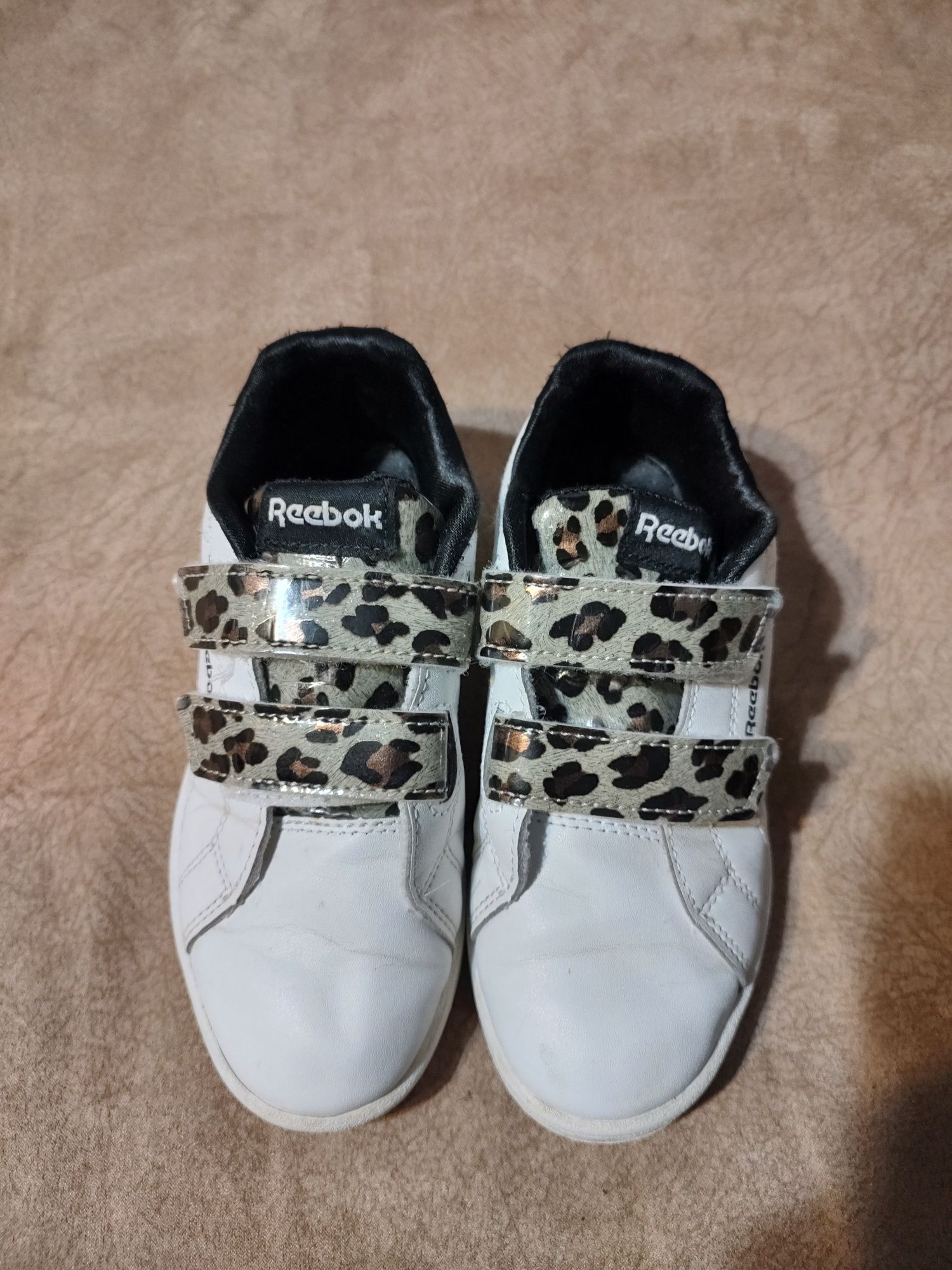 Białe buty Reebok
