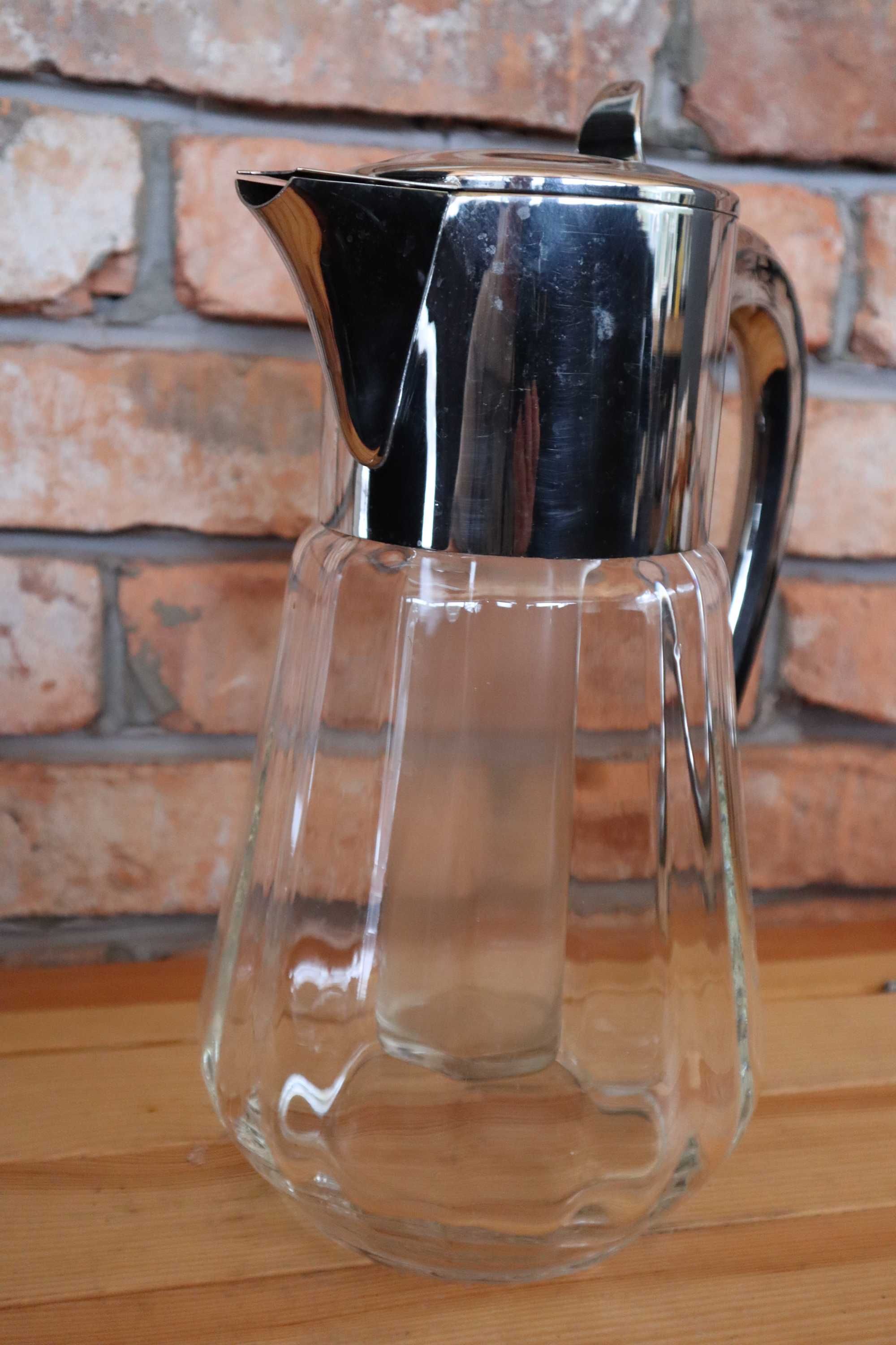 Kryształowy dzban do zimnych napojów z wkłade na lód styla art-deco