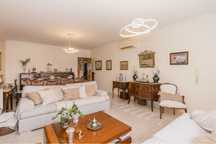 Apartamento T2 com terraço e garagem, em milharado Mafra