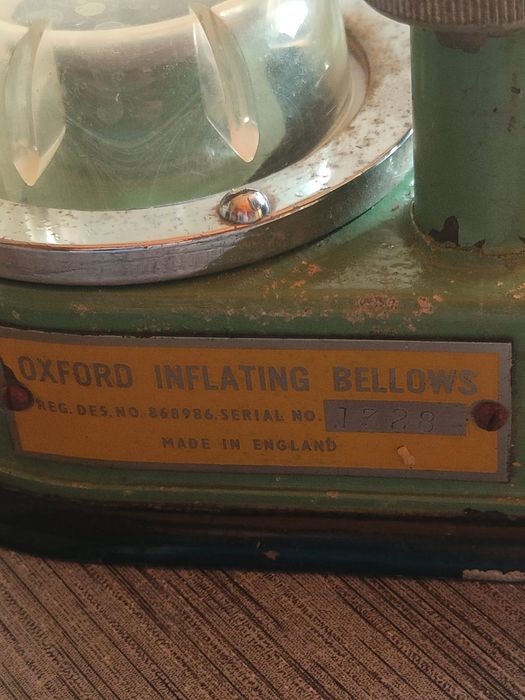 Fole Oxford Bellows (1953).
Desenvolvido pelos departamentos de aneste