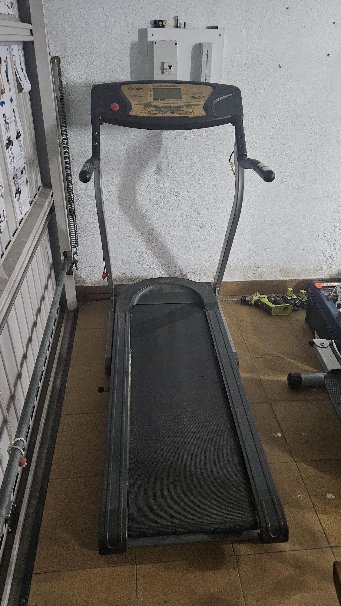 Passadeira de corrida com defeito