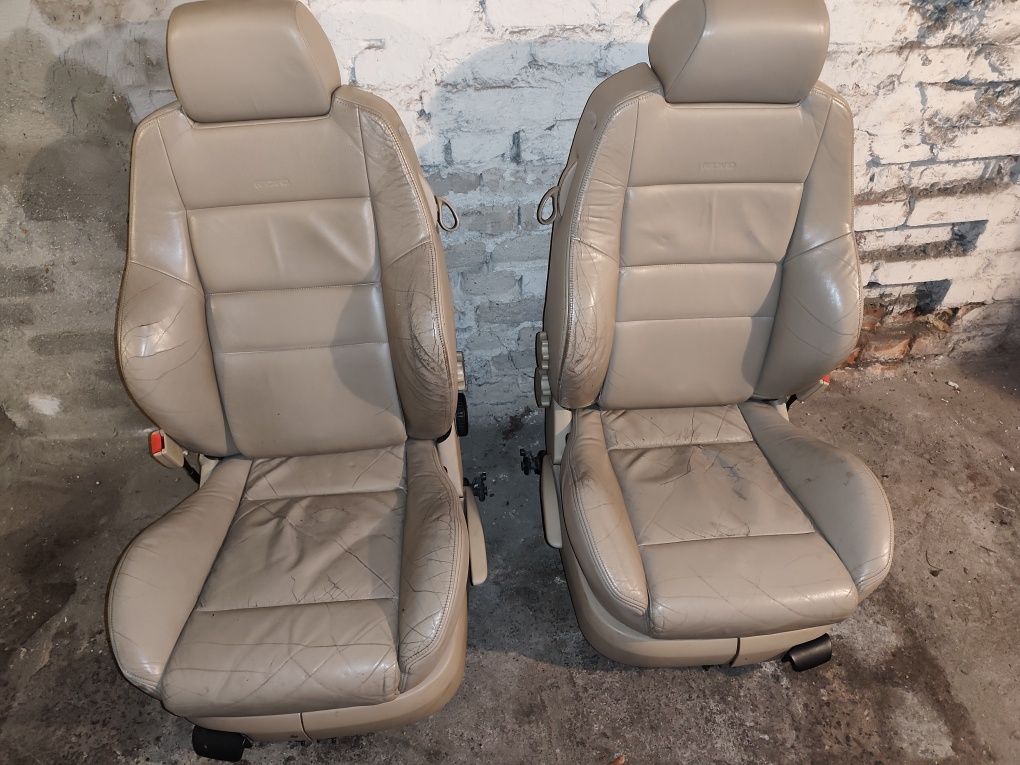 Recaro fotele skórzane, środek, wnętrze