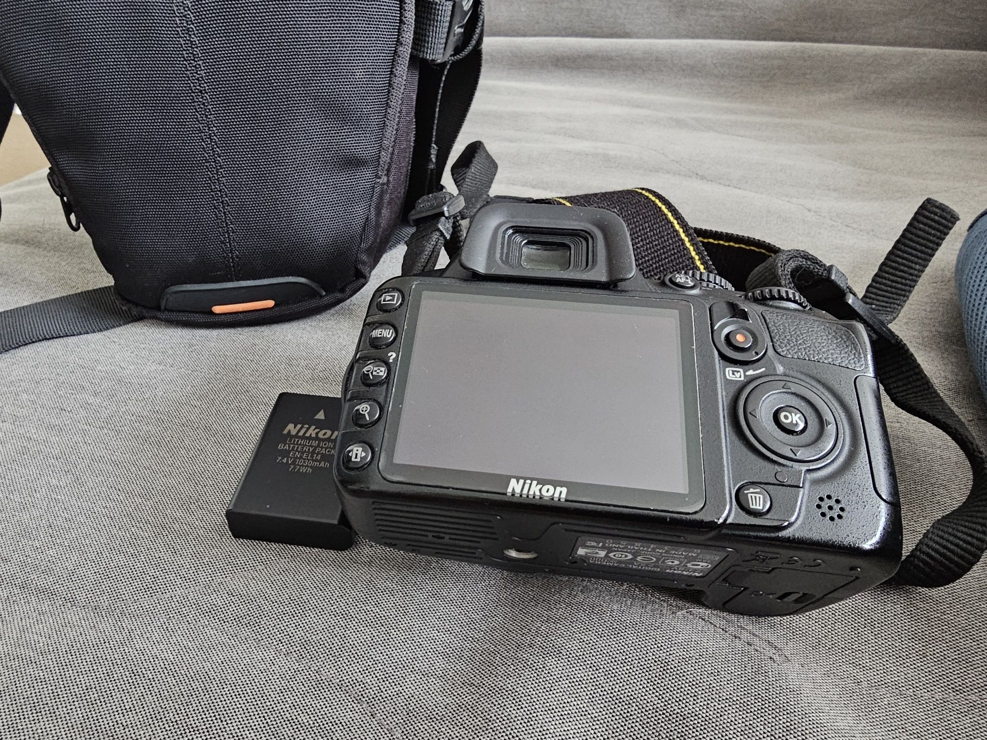 Nikon D3100 body
