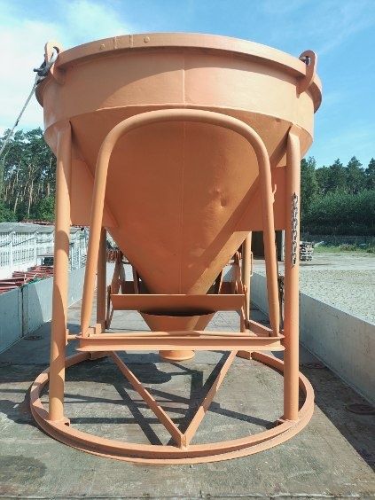 Pojemnik na beton kubeł 750 l