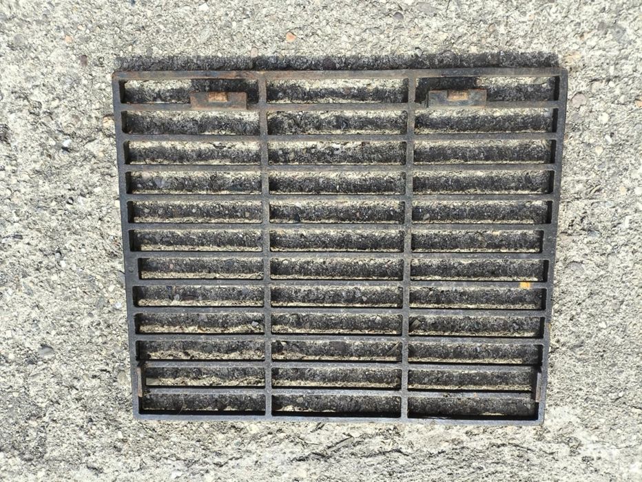 Solidna kratka żeliwna/ruszt do grilla