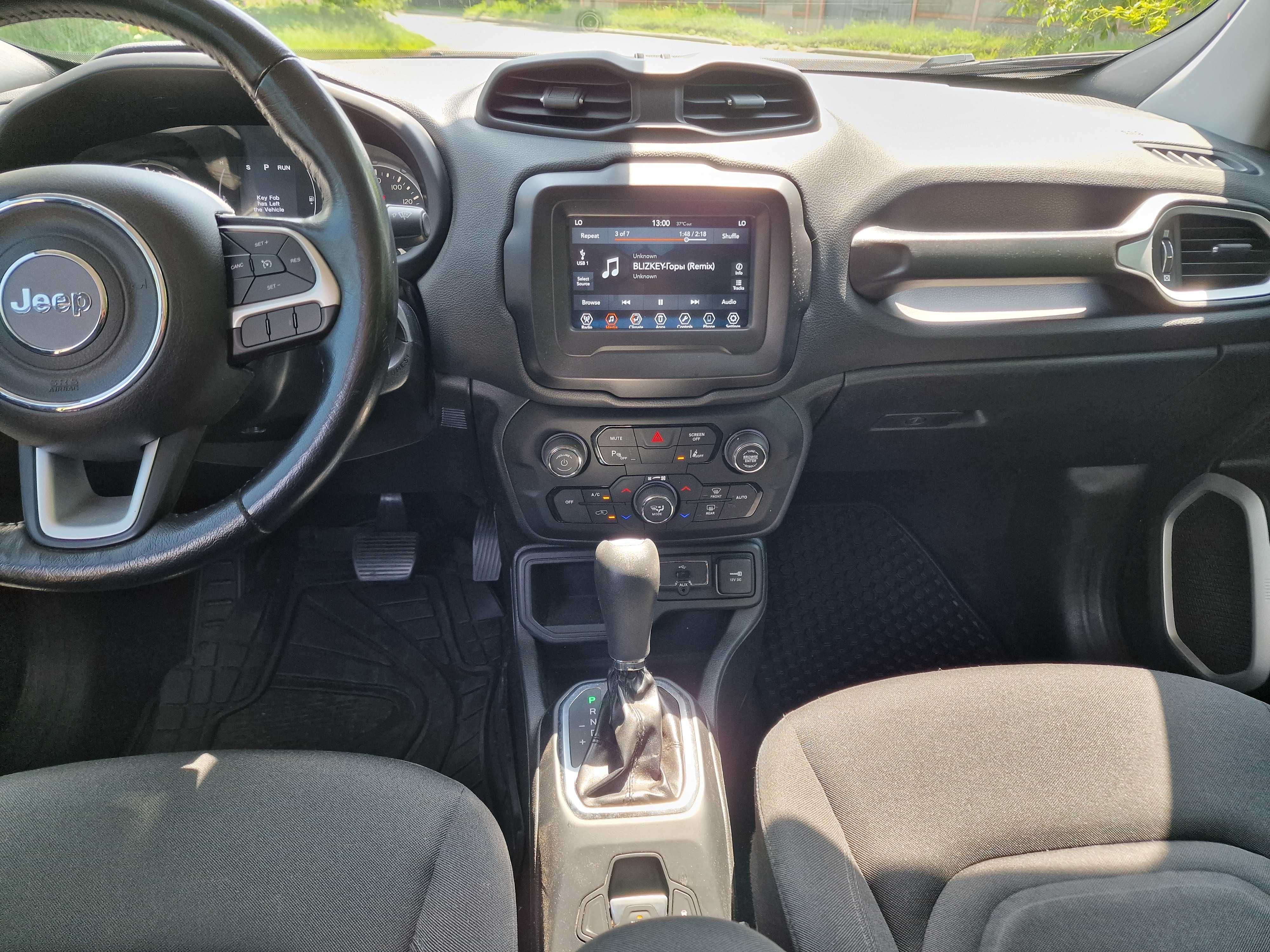 Jeep Renegade в Топ комплектации! радар,передняя камера,подогревы.