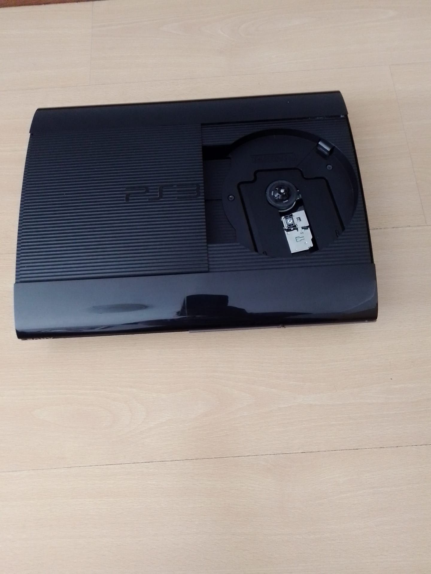 PlayStation 3, Super Slim, 500GB