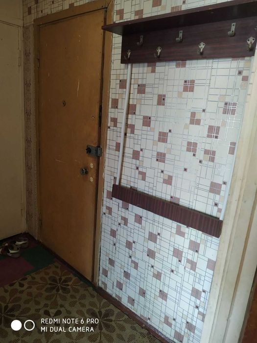 Продам однокомнатную квартиру в Краматорске на Лазурном