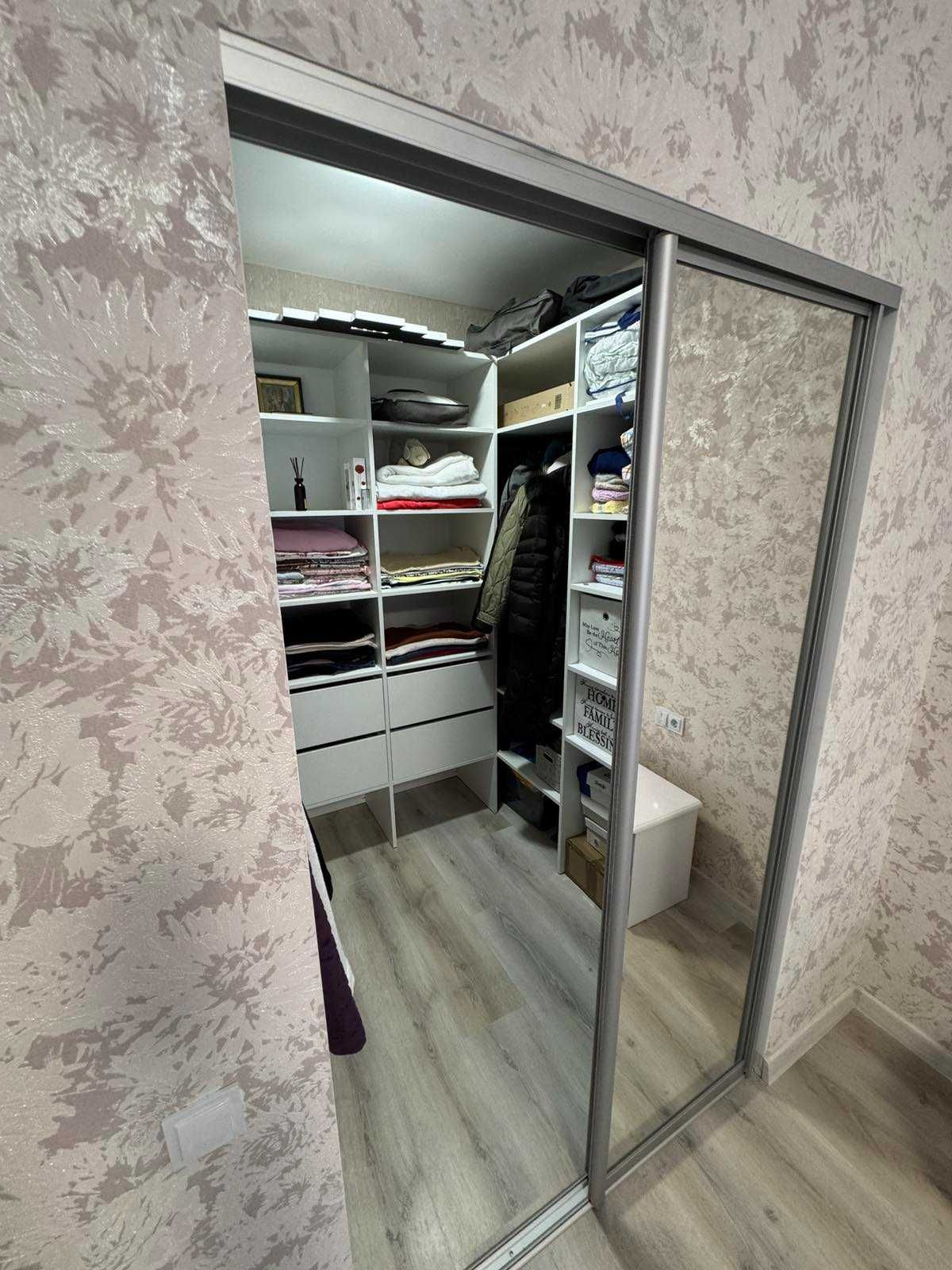 Величезна 1К  з новим ремонтом і меблями. Кухня - 16м. Газ