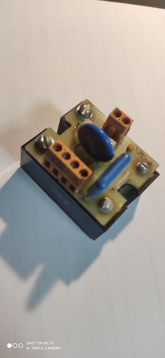 Реле твердотільне