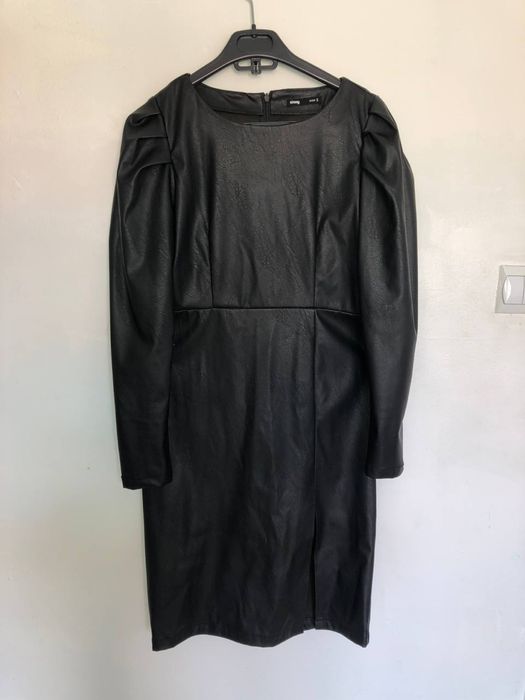 Шкіряна сукня
