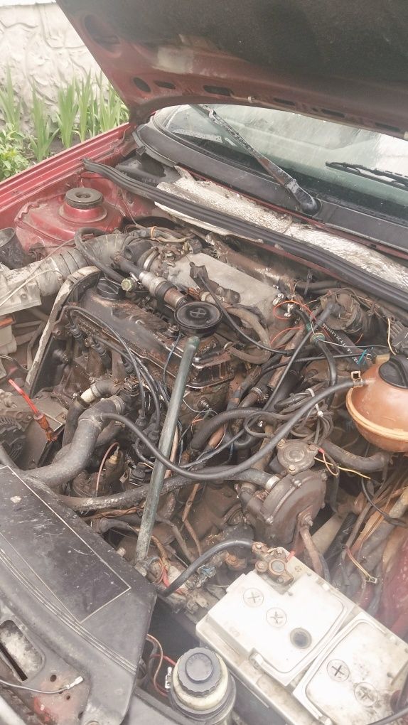 Продається Passat B3 1.8 Інжектор на ходу