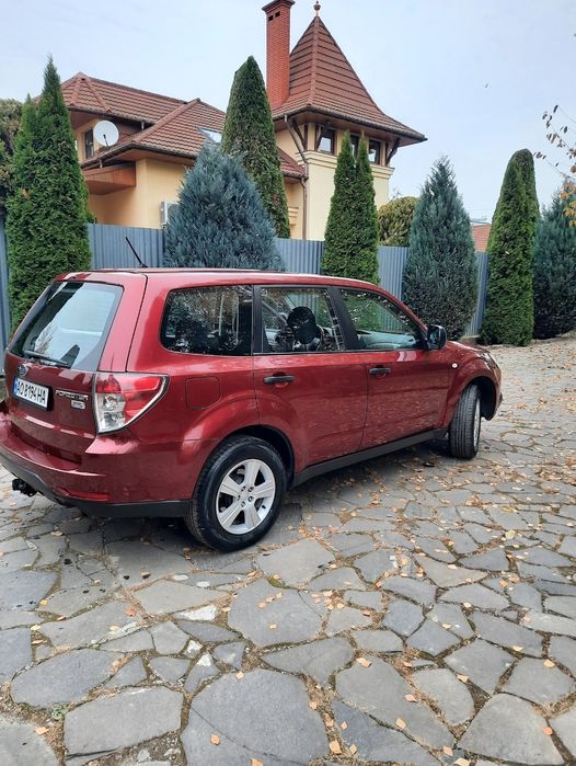 Автомобіль Subaru Forester AWD