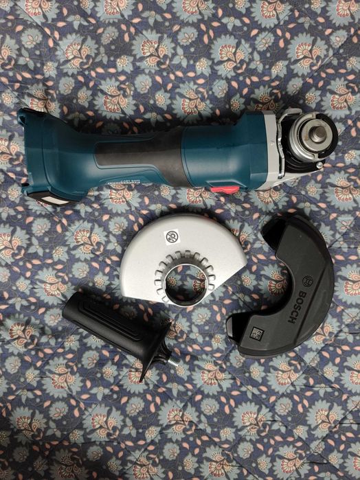 Zestaw BOSCH wkrętarka, szlifierka kątowa, młotowiertarka udarowa