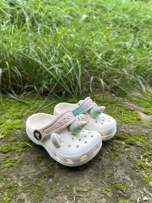Crocs ( літнє взуття , шльопанці ) для дівчинки