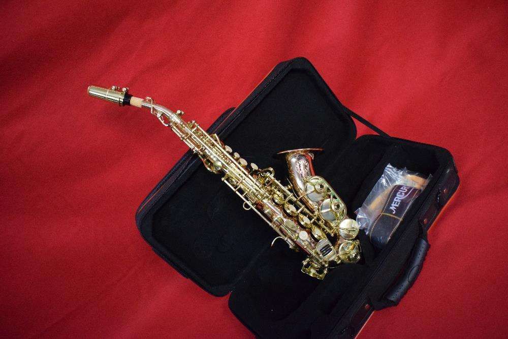 Saxophone Soprani curvado Marca ... Classic Jazzy