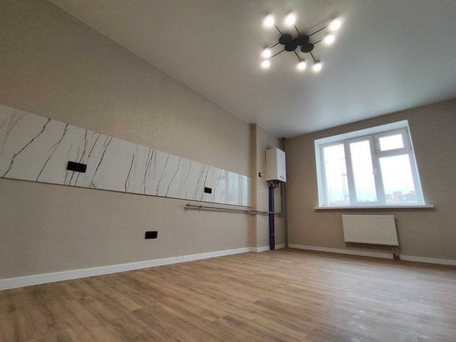 Стильна 2-кімнатна квартира з ремонтом на Озерній!