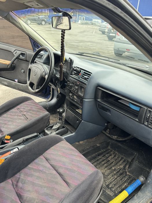 Продам Opel Vectra