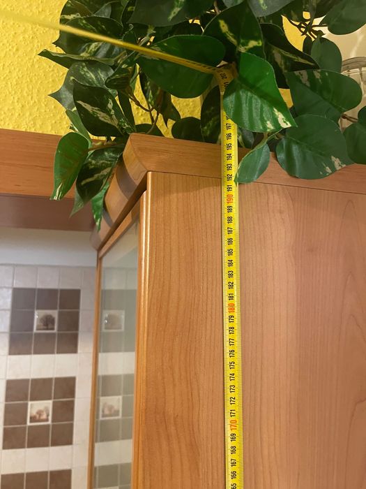 Witryna z solidnej płyty z matowym szkłem (do negocjacji)