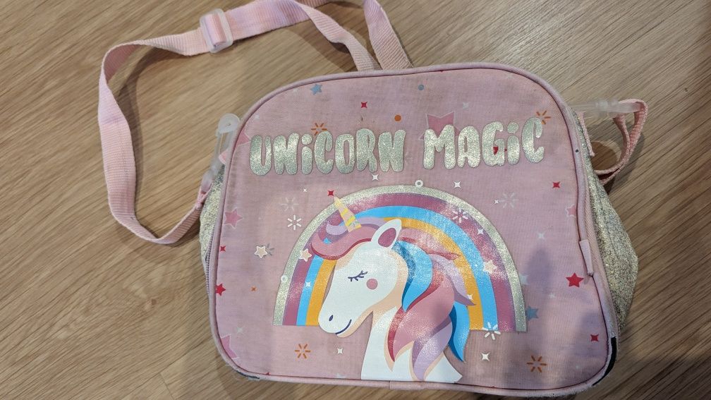 Mochila e lancheira unicórnios