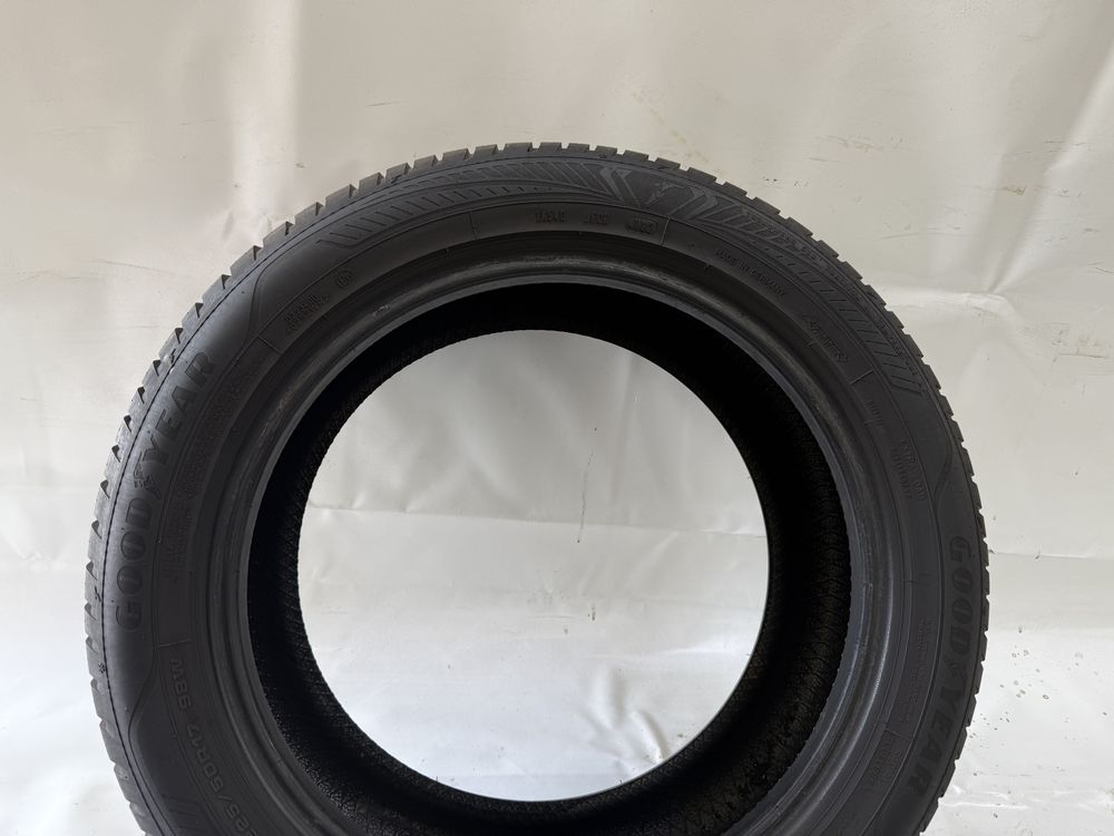 225/50/17 Goodyear Vector 4Seasons Gen-3 98W 2022R