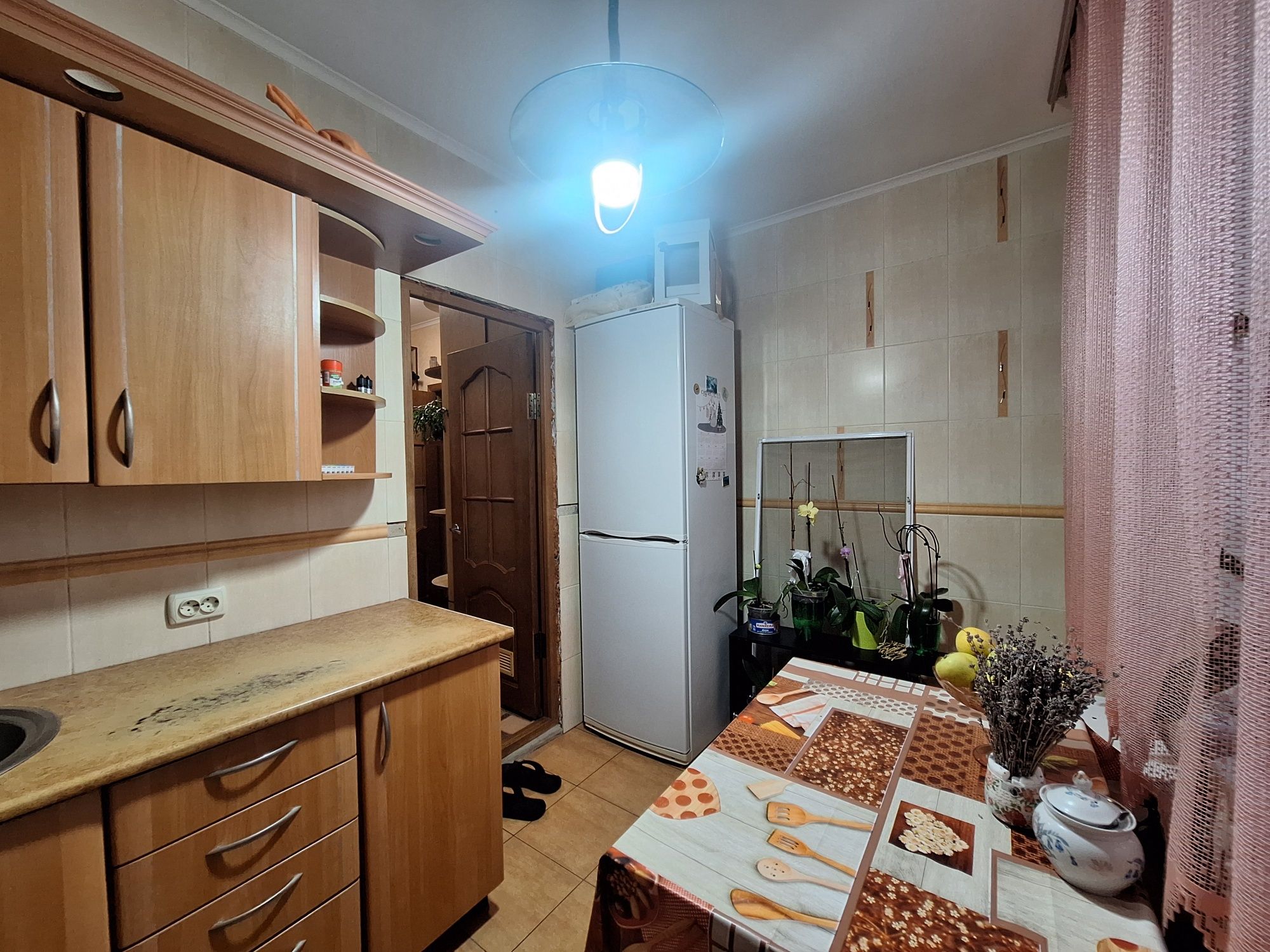 1-кімнатна 31м з ІНДИВІД ГАЗОВИМ опаленням  в с. РЕВНЕ