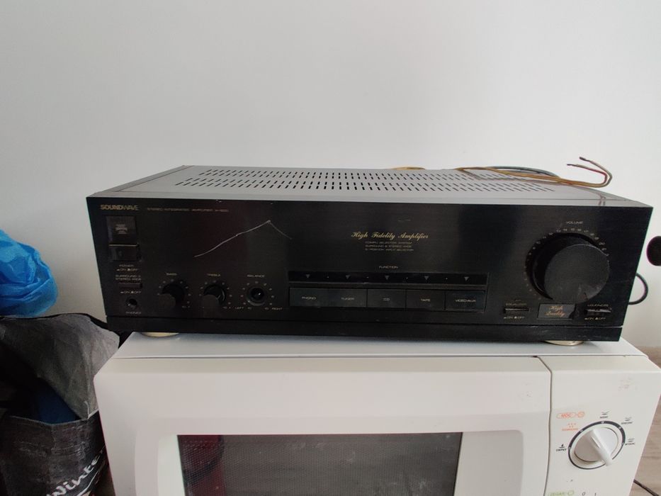 Wzmacniacz Soundwave A-900 Do naprawy/części (Jeśli jest uszkodzony)