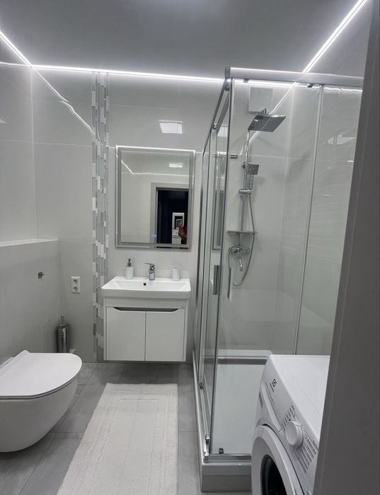 Здається в довгострокову оренду 1 кім квартира по вул.Довженка