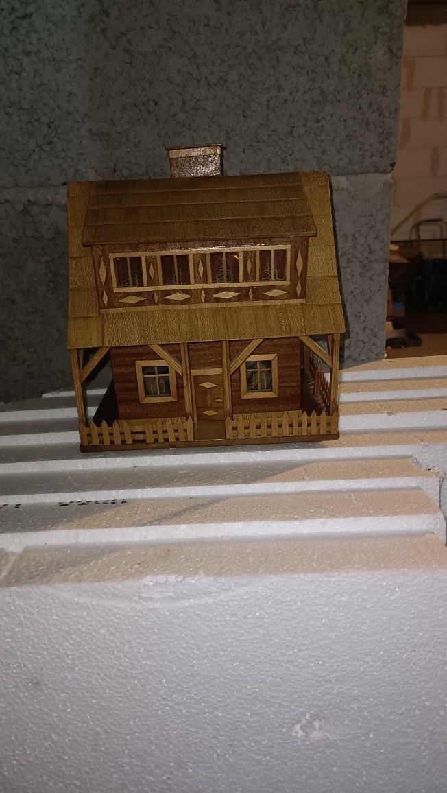 Model drewnianego domu PRL lata 80 okazja