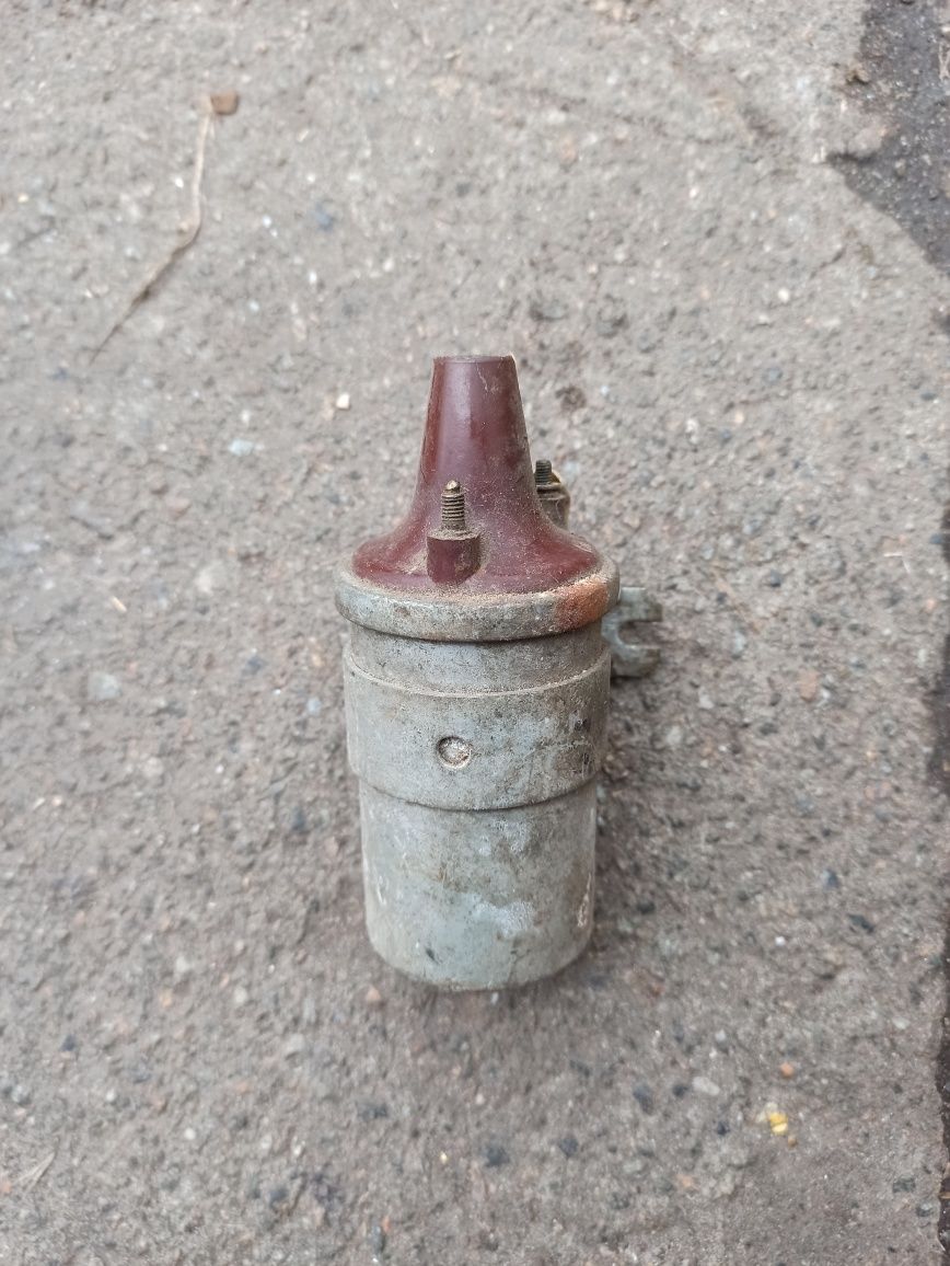 Катушка зажигания б-115 у-хл 12в москвич газ волга