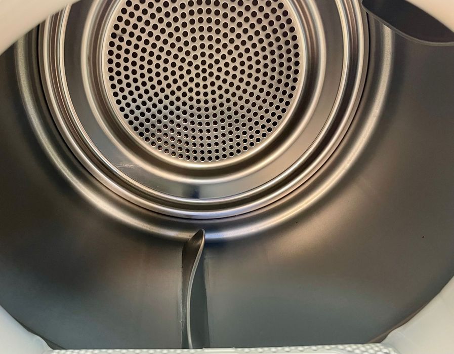 Сушильна машина Electrolux тепловий насос