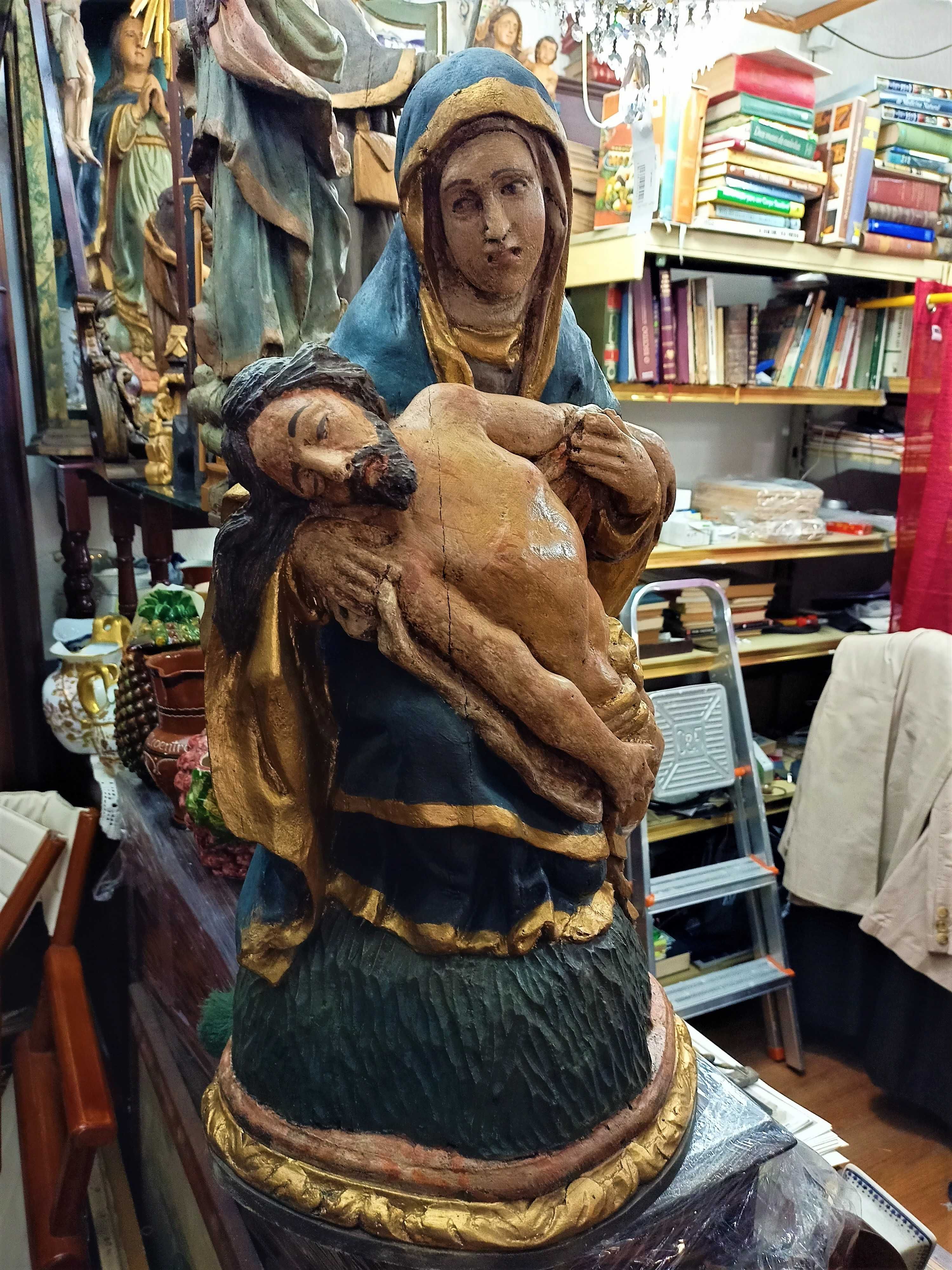 Pietá Madeira Policromada Séc XVIII XIX