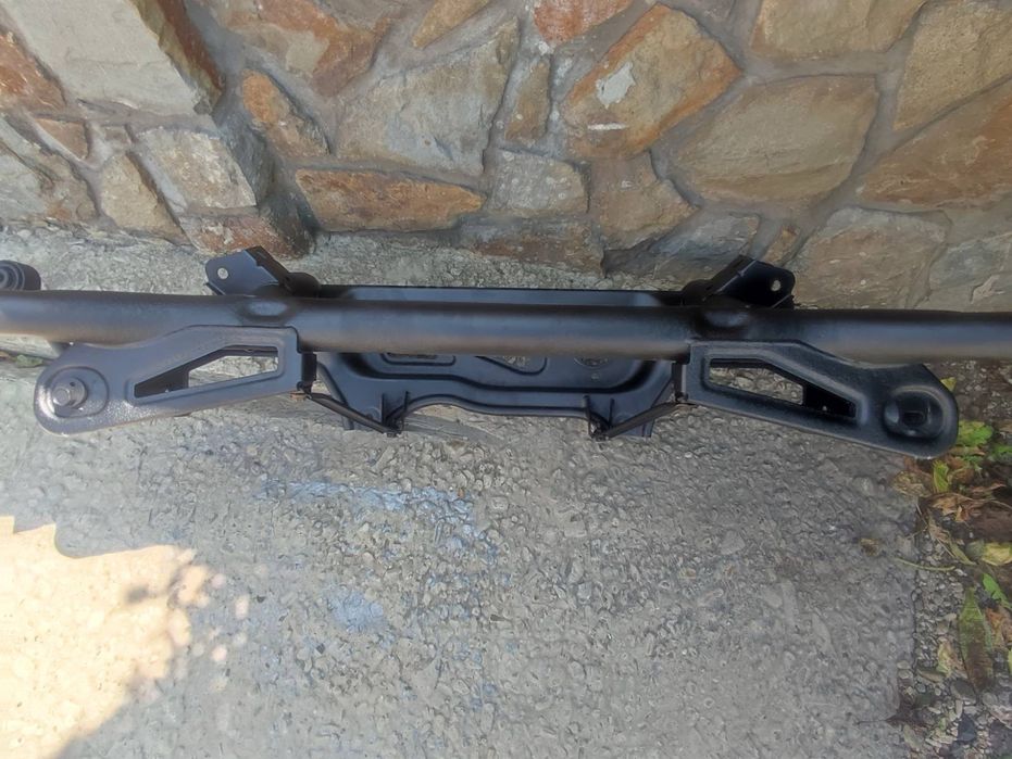 Підрамник балка задньоі підвіски Dodge caliber Jeep patriot compass 2w
