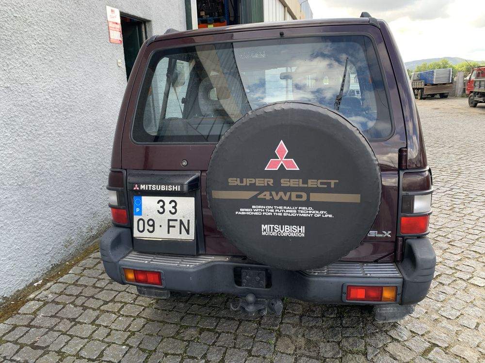 Mitsubishi Pajero GLX 2.5Td 4WD