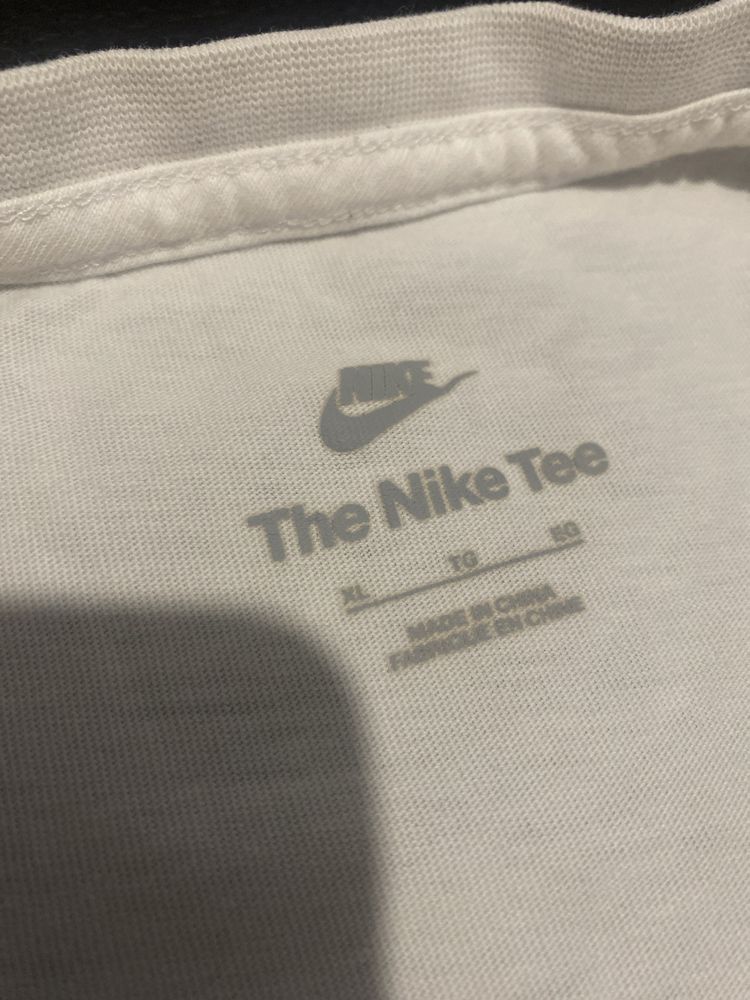 T-Shirt Nike Branca