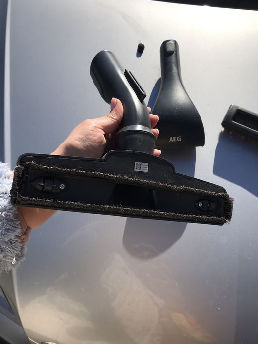 Escovas AEG originais para aspirador VX